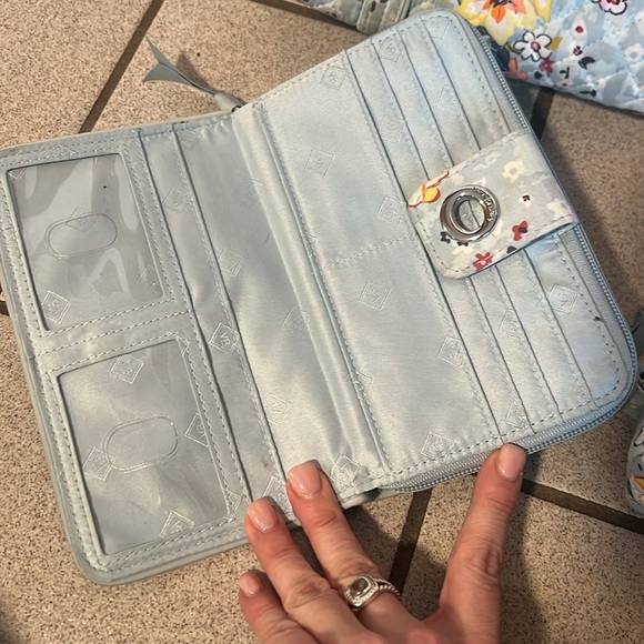 LIKE NEW - VERA BRADLEY 3 PIECE SET - Picture 10 of 14